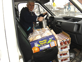 Dostava besplatnih toplih obroka